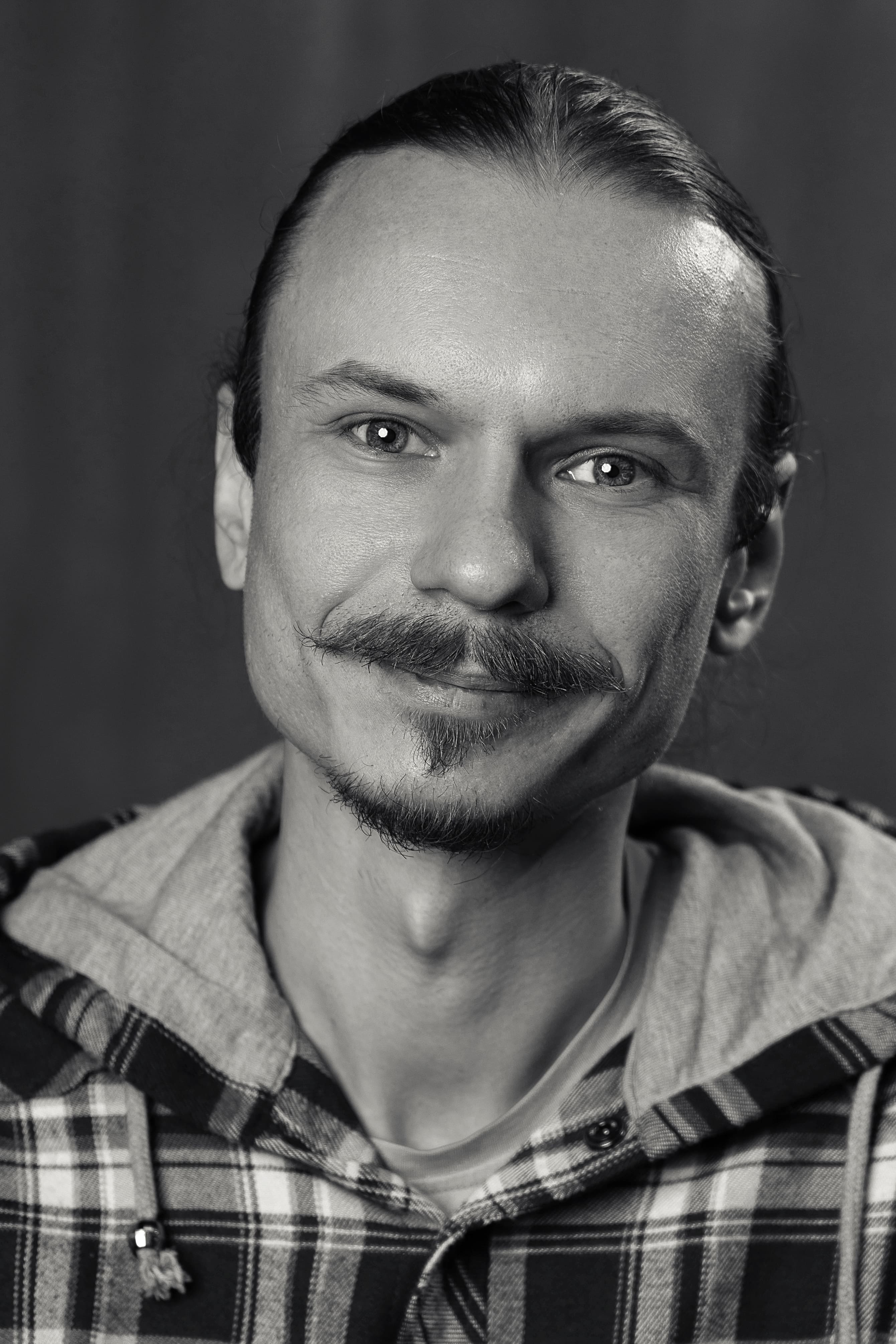 Антонов Артём